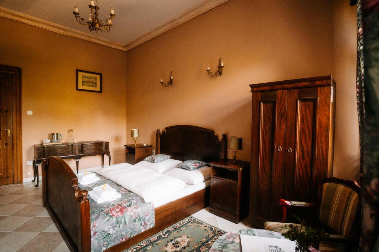 Palac Srodka Chrzypsko Wielkie Экстерьер фото